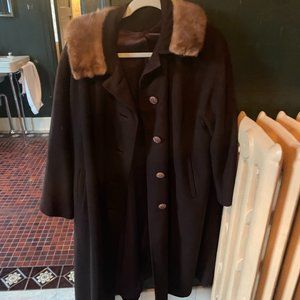 Vintage Brown Swing Coat with Fur Collar